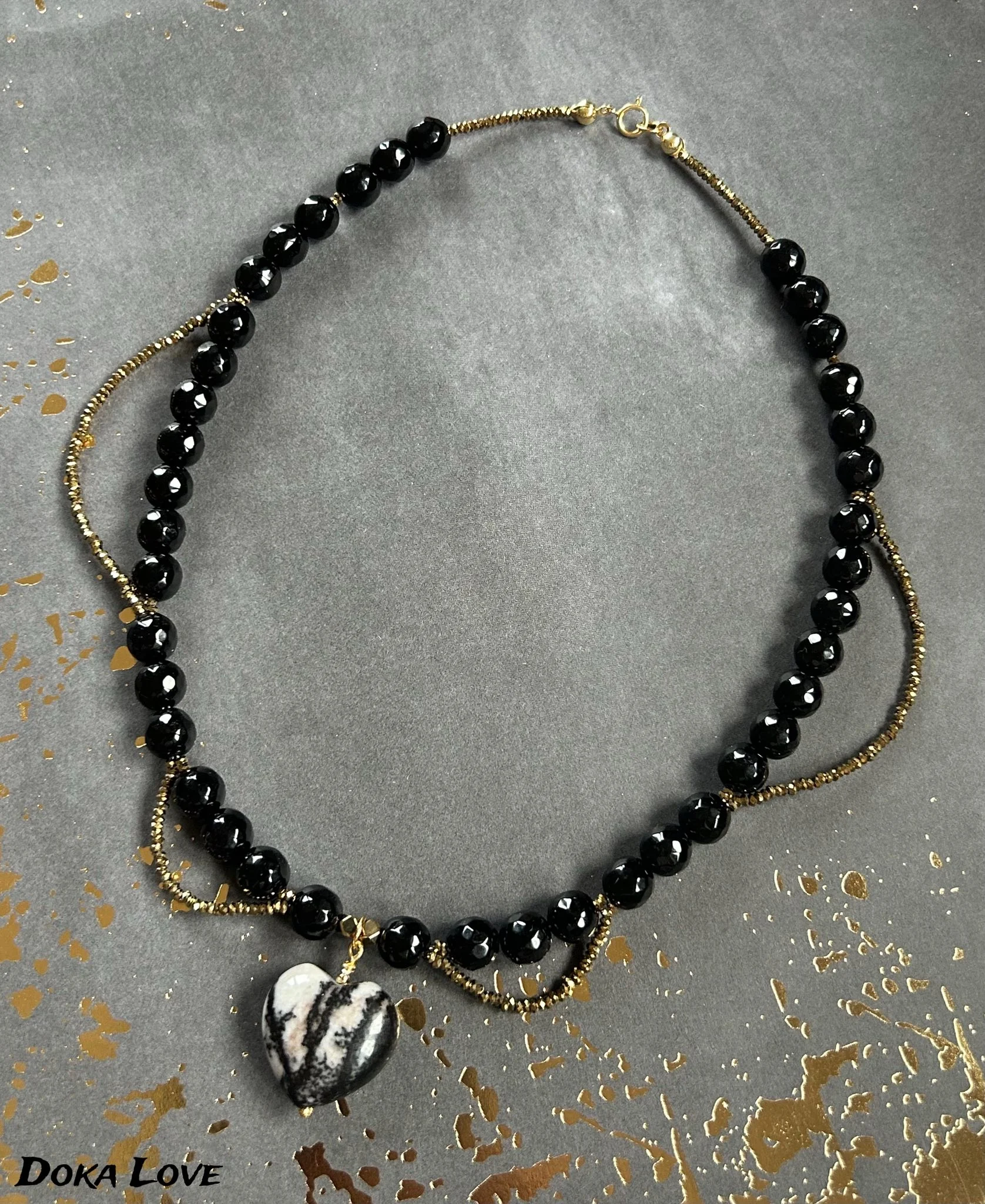 Naszyjnik z jaspisu Picasso, onyksu, hematytu złotego i srebra pozłacanego